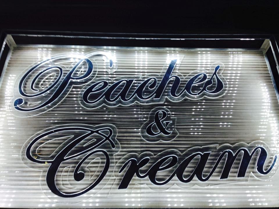 Peaches & Cream Bed & Breakfast Ladysmith Exteriör bild